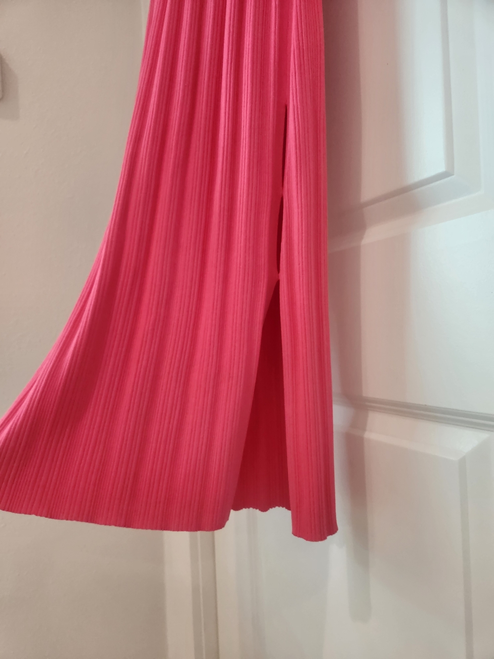 FRAME Pink Ribbed Sleeveless Maxi Dress With Side Slit - Picture 6 of 11